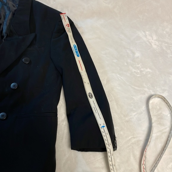 Boys double breasted black blazer, size 11. - Picture 7 of 9